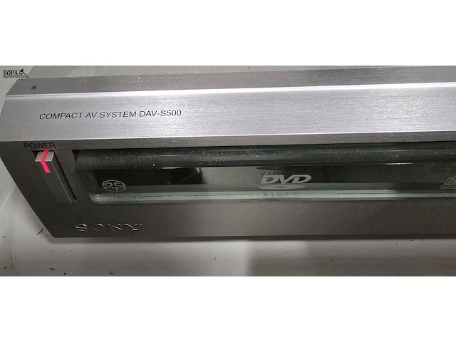 Lot 40 - dvd speler met surroundboxen en afstandsbediening - afbeelding 3 van  6