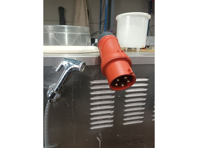 Lot 40 - frigomat ijsmachine - afbeelding 6 van  6