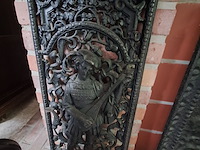 Lot 40 - haardplaten en decoratie. 5 stuks - afbeelding 2 van  4