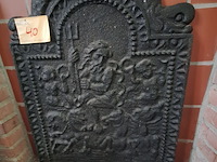 Lot 40 - haardplaten en decoratie. 5 stuks - afbeelding 4 van  4