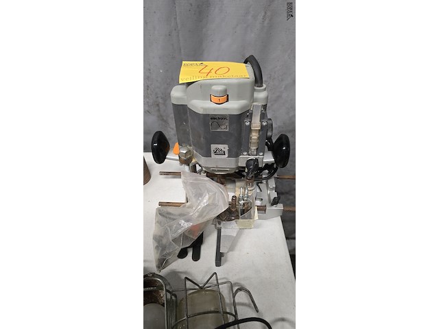 Lot 40 - kantenfrees elu - afbeelding 1 van  3