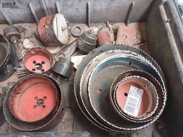 Lot 40 - materiaalkoffer dewalt met inhoud - afbeelding 3 van  3