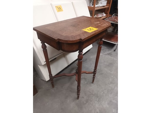 Lot 40 - muurtafeltje - afbeelding 2 van  4