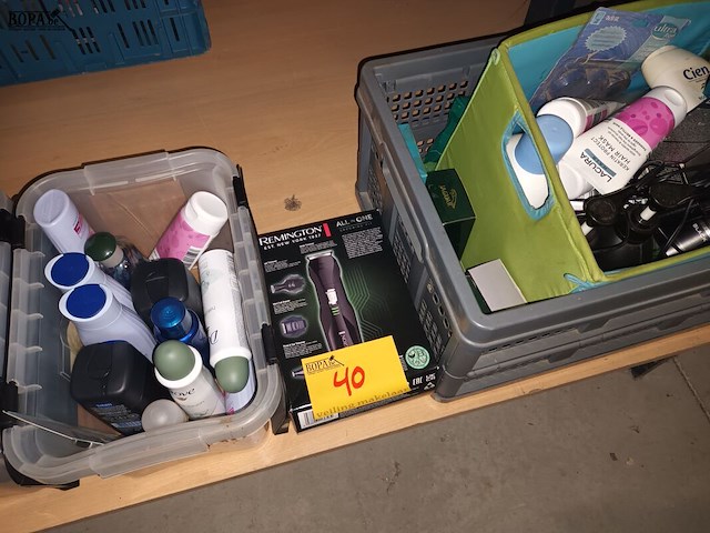 Lot 40 - persoonlijke verzorging - afbeelding 1 van  4