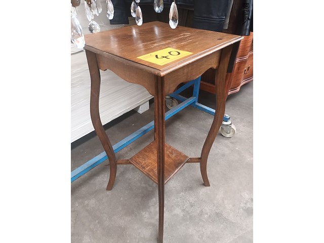 Lot 40 - plantenstaander - afbeelding 2 van  3