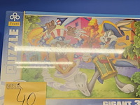 Lot 40 - puzzel gigant looney tunes & star wars - afbeelding 2 van  3