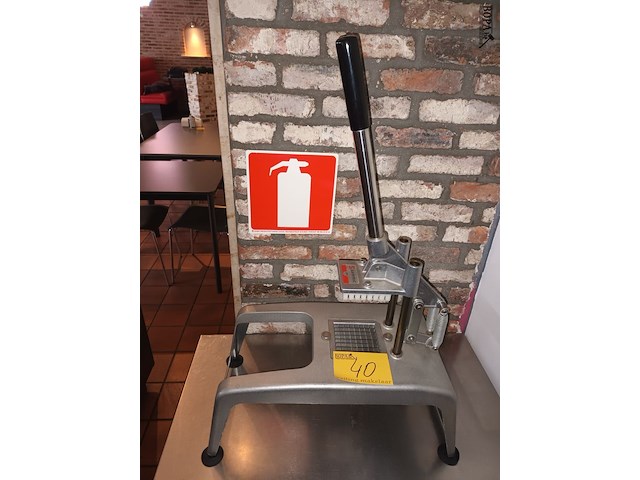 Lot 40 - rvs frietsnijder - afbeelding 1 van  4
