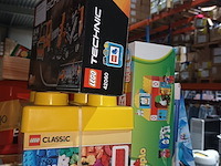 Lot 40 - speelgoed - afbeelding 2 van  4