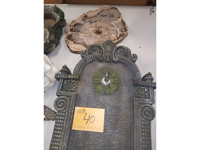 Lot 40 - tuindecoratie. 6 stuks - afbeelding 4 van  4