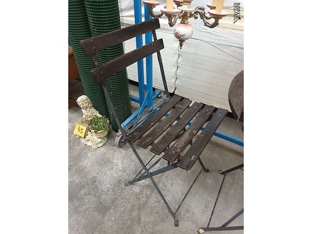 Lot 40 - tuintafeltje en stoel - afbeelding 3 van  5