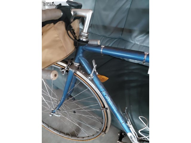 Lot 40 - vintage blauwe racefiets- verzamelobject - afbeelding 3 van  4