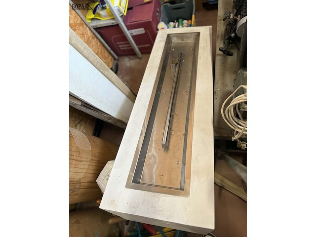 Lot 40 - vuurtafel buiten terras met alle toebehoren op gas - afbeelding 1 van  8