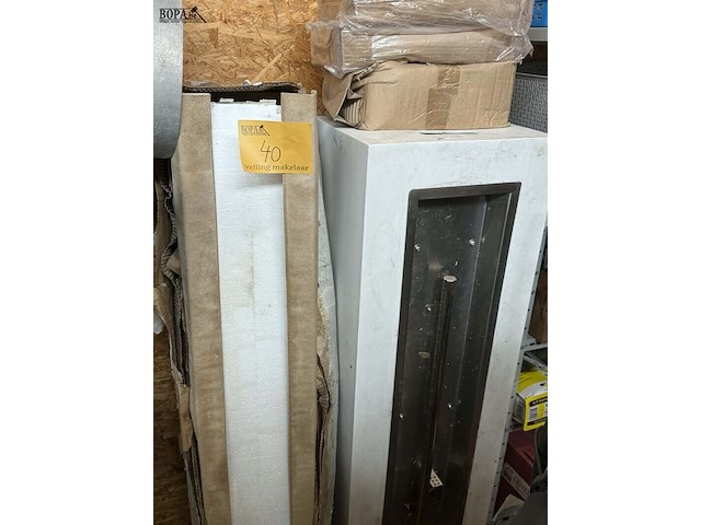 Lot 40 - vuurtafel buiten terras met alle toebehoren op gas - afbeelding 2 van  8