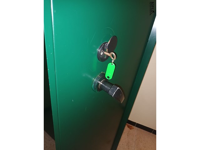 Lot 40 - wapenkluis - afbeelding 2 van  4