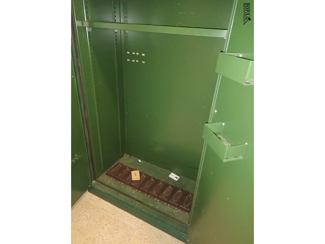 Lot 40 - wapenkluis - afbeelding 4 van  4