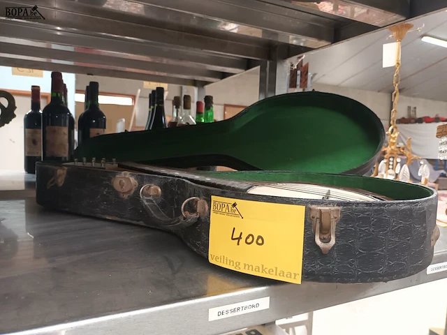 Lot 400 - banjoline biancato in koffer - afbeelding 5 van  5