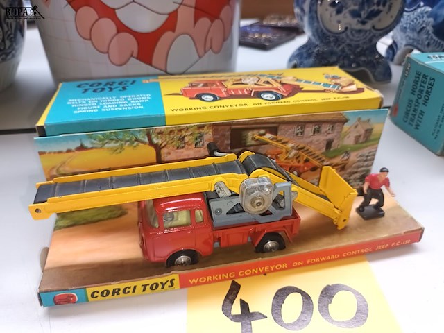 Lot 400 - corgi toys jeep - afbeelding 5 van  5