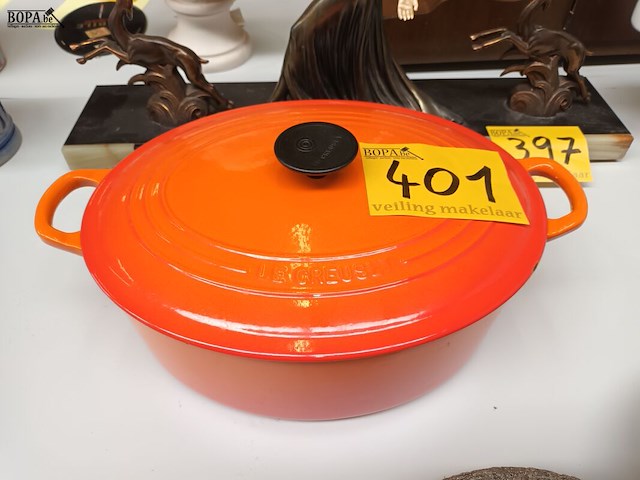 Lot 401 - kookpot le creuset oranje - afbeelding 1 van  4