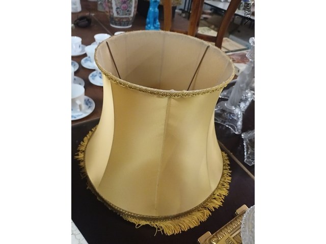 Lot 401 - lampedaire - afbeelding 3 van  3