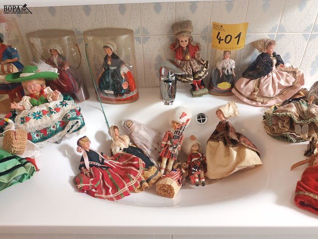 Lot 401 - popjes. 19 stuks - afbeelding 1 van  4