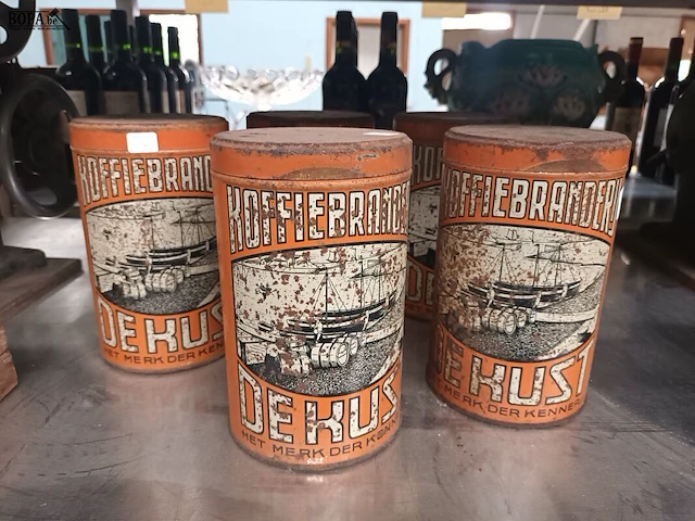 Lot 402 - koffieblikken veurne. 5 stuks - afbeelding 5 van  5