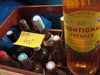 Lot 402 - wijnflessen in bak - afbeelding 4 van  4