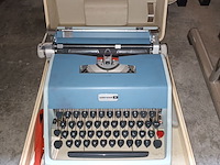 Lot 403 - typemachine underwood 21 - afbeelding 1 van  3
