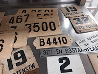 Lot 404 - lot metalen en emaille bordjes. 25 stuks - afbeelding 2 van  8