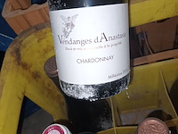 Lot 404 - wijnflessen in bak - afbeelding 3 van  4