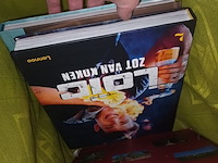 Lot 405 - kookboeken. 12 stuks - afbeelding 3 van  4