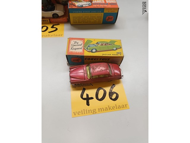 Lot 406 - corgi toys jaguar mark x - afbeelding 1 van  3