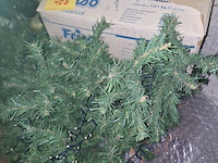 Lot 406 - kerstboom - afbeelding 1 van  2
