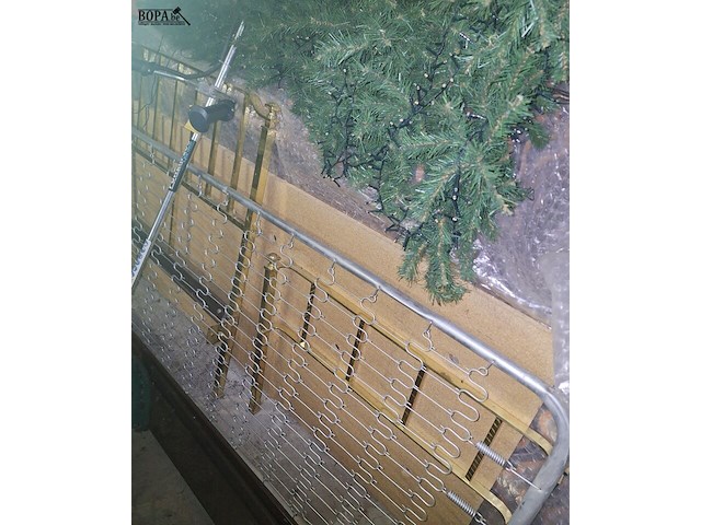 Lot 406 - kerstboom - afbeelding 2 van  2