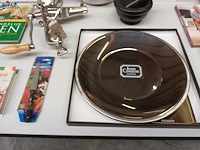 Lot 406 - kookboeken en keukengerei. 55 stuks - afbeelding 4 van  7