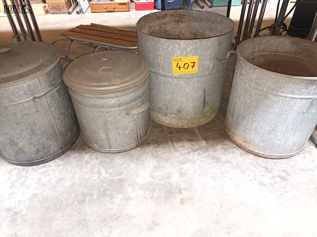 Lot 407 - ketels in zink. 4 stuks - afbeelding 1 van  3