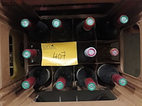 Lot 407 - wijnflessen in bak - afbeelding 5 van  5