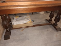 Lot 408 - houten eetkamertafel - afbeelding 3 van  3