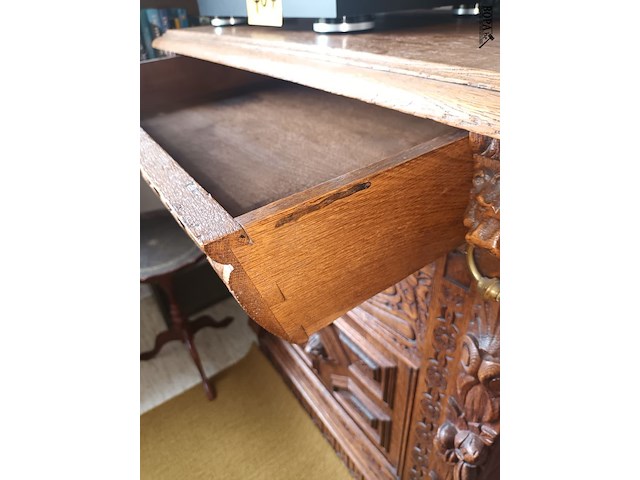 Lot 408 - mechelse kast - afbeelding 4 van  5