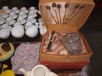 Lot 408 - retro decoratie en huisraad. 52 stuks - afbeelding 3 van  9