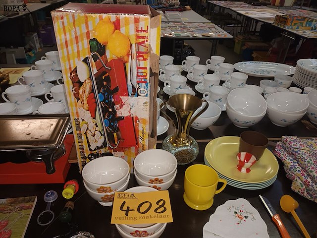 Lot 408 - retro decoratie en huisraad. 52 stuks - afbeelding 6 van  9