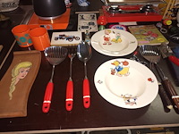 Lot 408 - retro decoratie en huisraad. 52 stuks - afbeelding 8 van  9