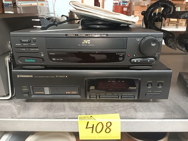 Lot 408 - videorecorder en dvd speler - afbeelding 1 van  4
