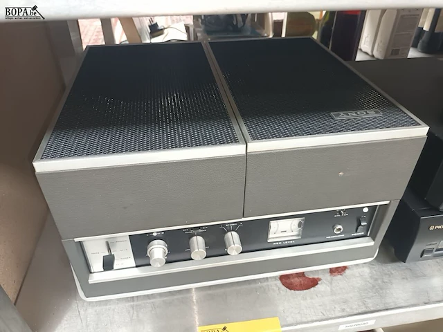 Lot 409 - bandopnemer sony - afbeelding 2 van  5