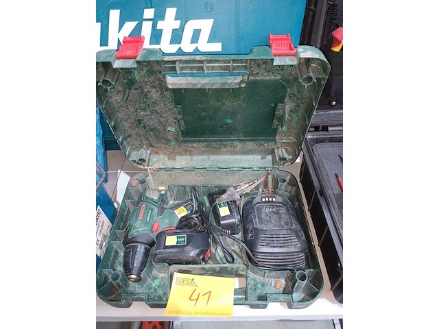 Lot 41 - accu schroefboormachine bosch - afbeelding 1 van  3