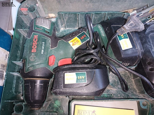 Lot 41 - accu schroefboormachine bosch - afbeelding 2 van  3