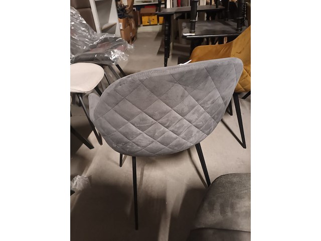 Lot 41 - armstoel diamond velvet. 2 stuks - afbeelding 5 van  5