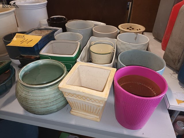 Lot 41 - bloempotten. 25 stuks - afbeelding 3 van  4