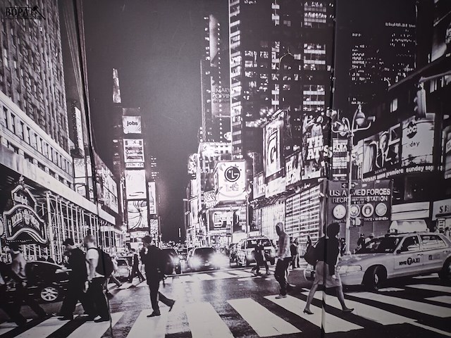 Lot 41 - canvas in 3 delen - afbeelding 2 van  3