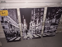 Lot 41 - canvas in 3 delen - afbeelding 3 van  3