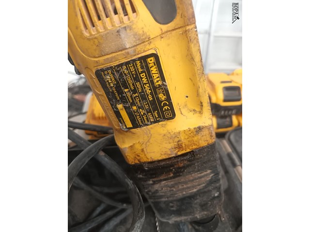 Lot 41 - combihamer dewalt in koffer - afbeelding 2 van  2